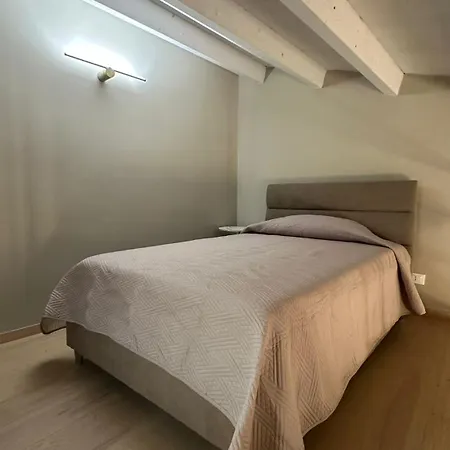 度假居 House